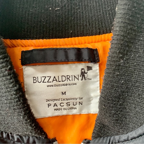 Bomber jacket - Picture 2 of 3